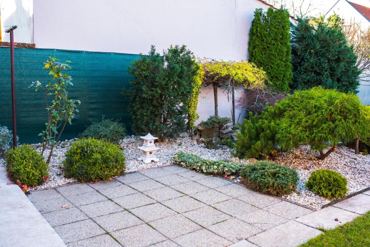 Piestany House With Garden Veronika Ngoại thất bức ảnh